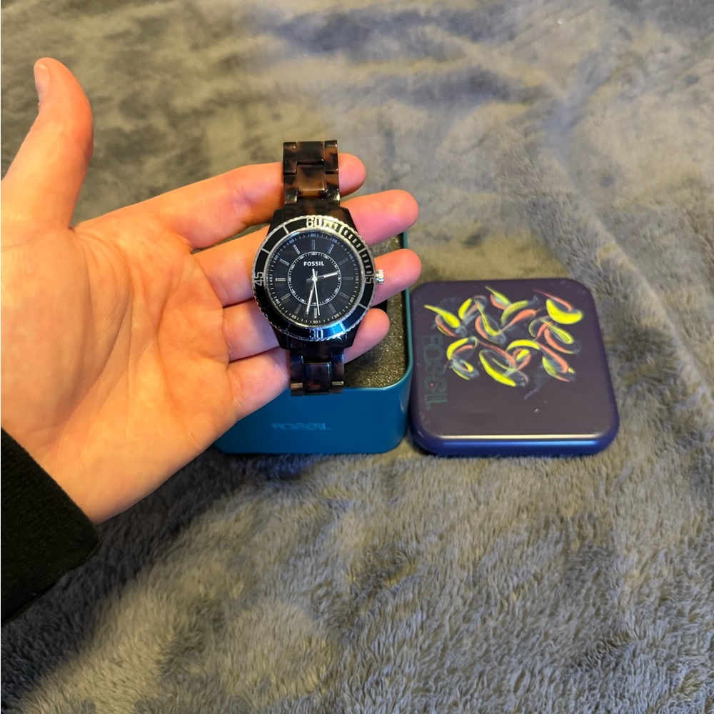 Fossil watch tortoise